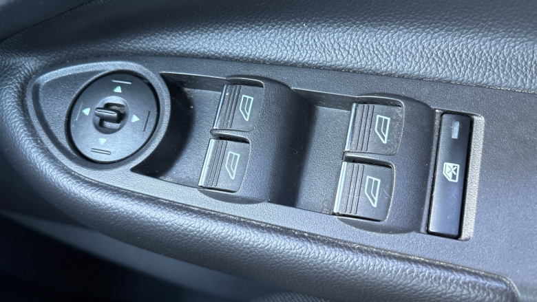 Ford Kuga 1.5 EcoBoost Zetec 5dr 2WD Petrol Estate